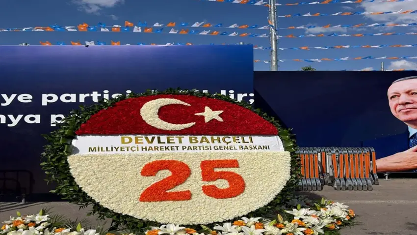 Bahçeli'den AK Parti'nin 25'inci yılına özel çelenk
