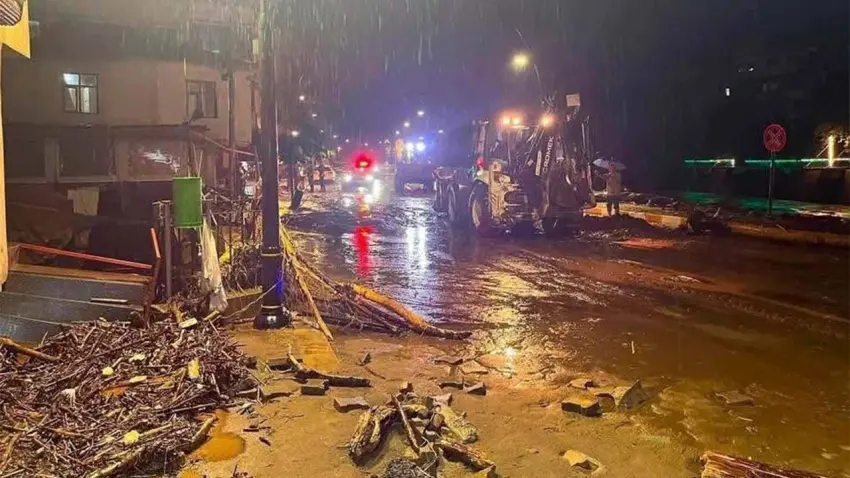 Giresun’da sağanak sonrası sel: 2 kişi kayıp haberinin görseli