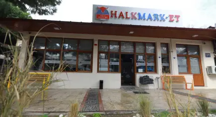 Halk Mark-Et, Efes Selçuk’ta vatandaşın bütçesine destek oluyor