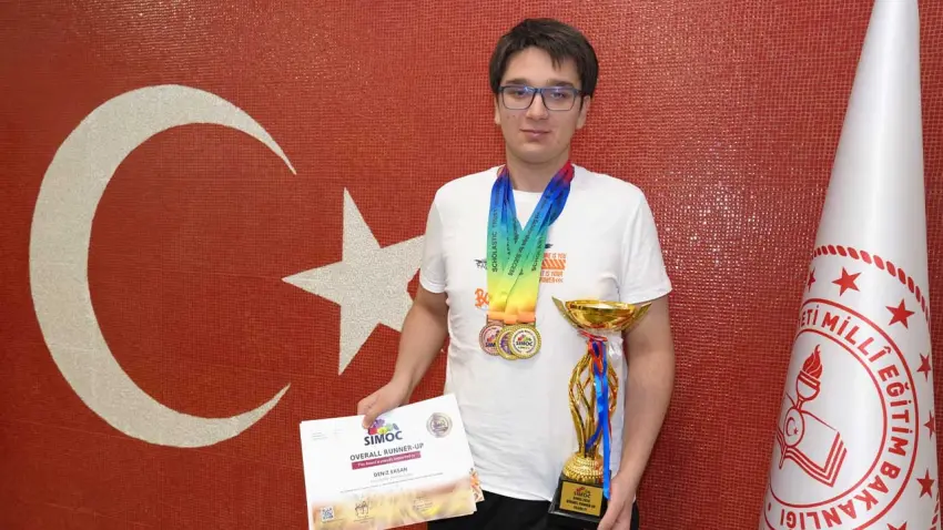 Singapur’dan İzmir’e Dünya İkinciliği Gururu haberinin görseli