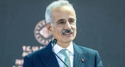 Bakan Uraloğlu: 2029 yılı içerisinde Türksat 7A'yı uzaya göndermeyi planlıyoruz