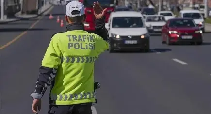 İstanbul'da yarın bazı yollar trafiğe kapatılacak