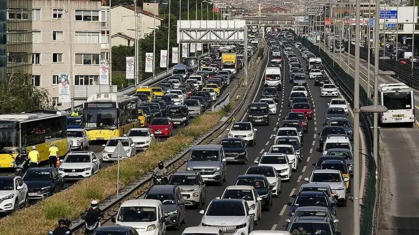 Trafik ve kasko sigortasında yılın ilk yarısında ödenen tazminat 145 milyar lirayı aştı haberinin görseli