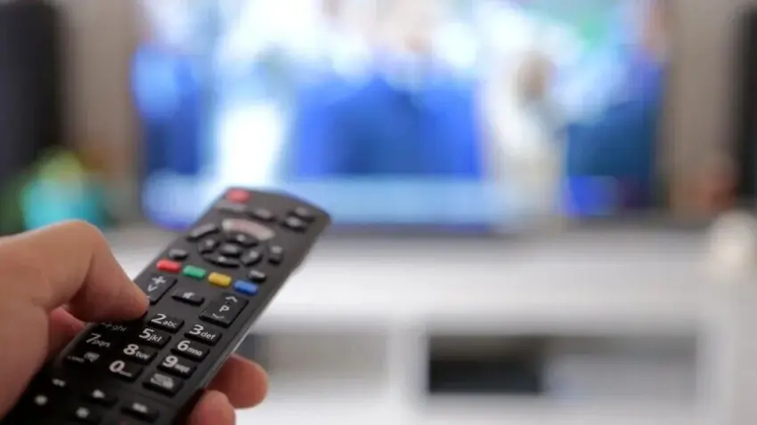 Bu akşam hangi dizi ve filmler var? 16 Ağustos 2026 Pazar TV yayın akışı rehberi haberinin görseli