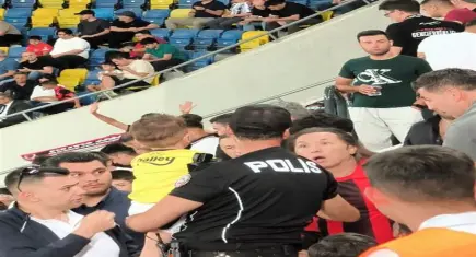 Fenerbahçe forması çıkartılan çocuğa ilişkin soruşturmada 1 gözaltı