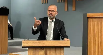 Yıldız’dan Büyükşehir’e ‘sosyal konut’ çıkışı: İzmirli artık güvenmiyor