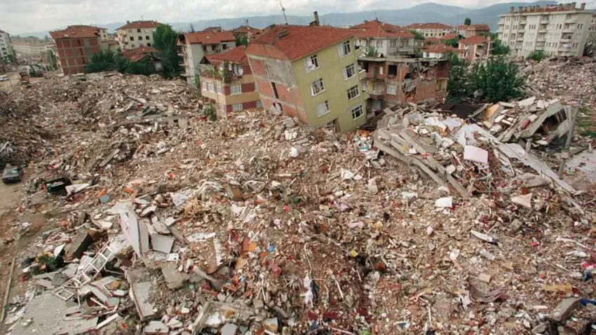 17 Ağustos’tan bugüne deprem gerçeği: Sadece anmakla yetinmeyeceğiz haberinin görseli