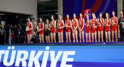 Filenin genç sultanları dünya sahnesinde gümüş madalya kazandı