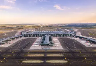 İstanbul Havalimanı’nda tarihi rekor: Bir günde 290 bin 287 yolcu
