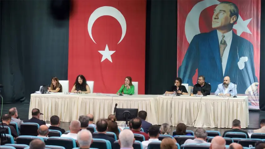 Konak Meclisi yeni komisyon üyelerini belirledi haberinin görseli