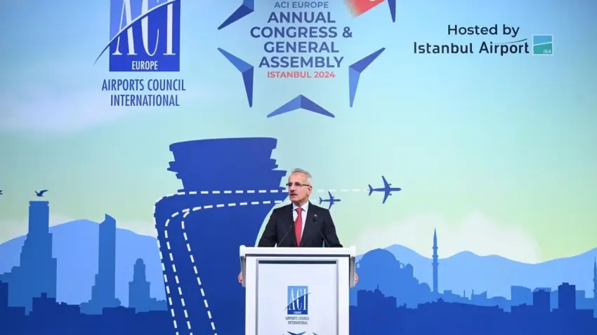 Ulaştırma ve Altyapı Bakanı Abdulkadir Uraloğlu