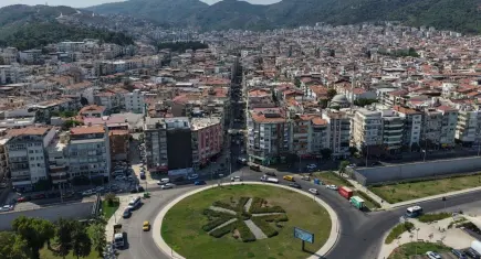 Balçova’da yollar artık daha konforlu