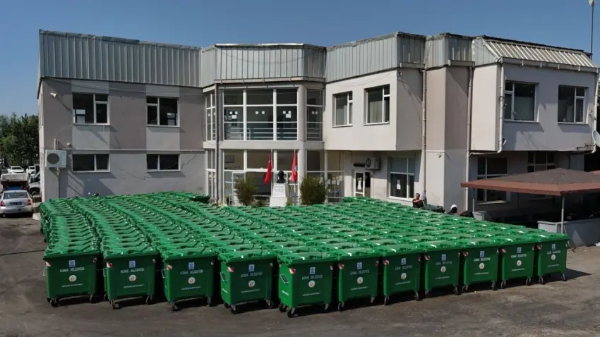 Konak’ta 400 yeni çöp konteyneri sokaklara yerleşiyor haberinin görseli