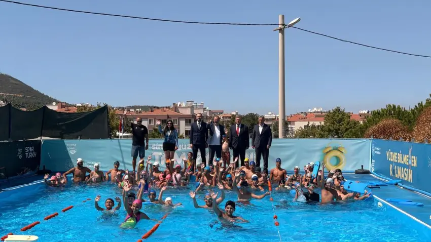 Milletvekili Kasapoğlu İzmir’de sporcularla bir araya geldi haberinin görseli