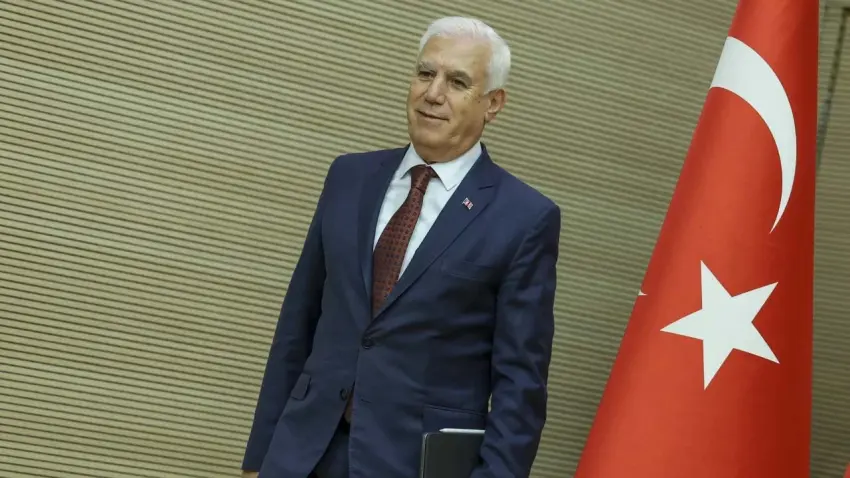 Mustafa Bozbey CHP'den istifa etti haberinin görseli