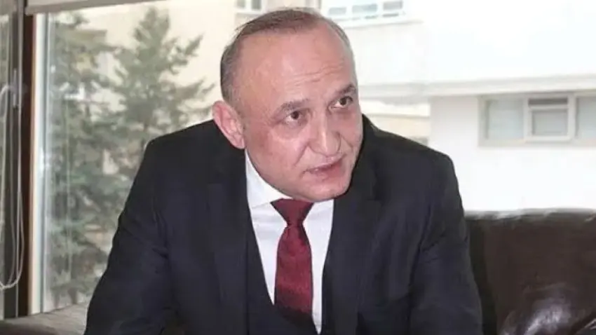 Yeni Parti Gaziantep Milletvekili Melih Meriç bıçaklı saldırıda yaralandı haberinin görseli