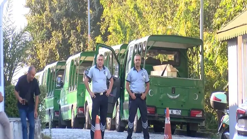 Eski Bakan Arif Ahmet Denizolgun’un mezarı açılıyor haberinin görseli