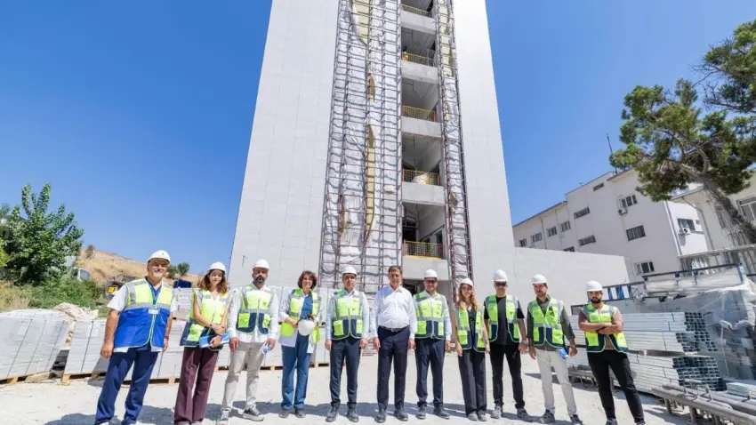 Eşrefpaşa Hastanesi’nin yeni binasında sona gelindi haberinin görseli