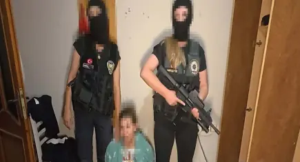 Kırmızı bültenle aranan Faslı uyuşturucu kaçakçısı İstanbul'da yakalandı