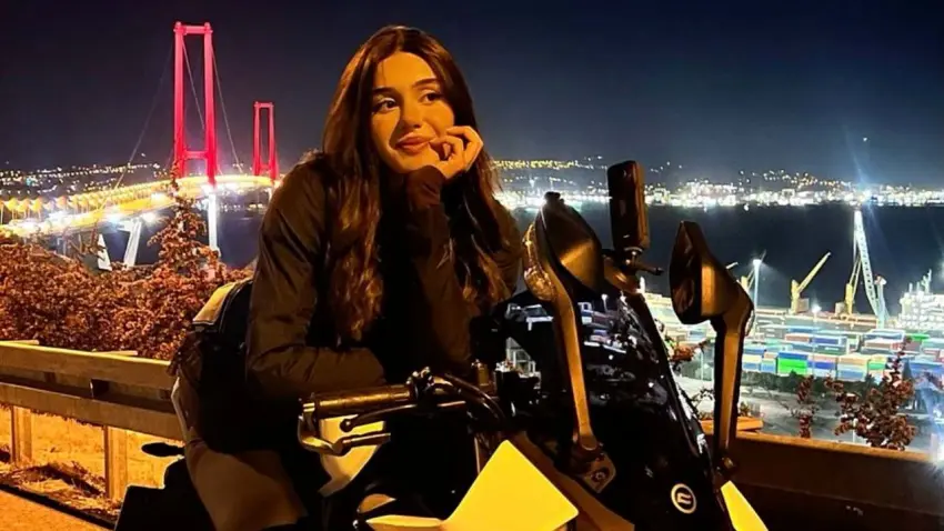 Motosiklet içerikleriyle tanınıyordu: 22 yaşındaki fenomen Ceyda Yakova, trafik kazasında hayatını kaybetti haberinin görseli