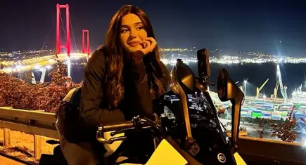 Motosiklet içerikleriyle tanınıyordu: 22 yaşındaki fenomen Ceyda Yakova, trafik kazasında hayatını kaybetti