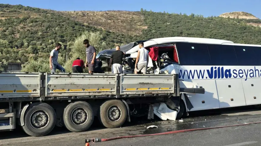 Muğla’da tur otobüsü kazası: Ölü sayısı 4’e yükseldi  haberinin görseli