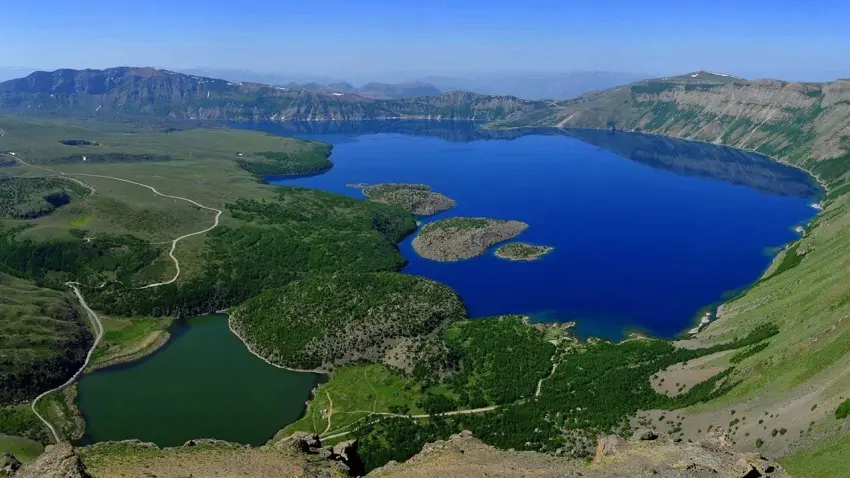 "Nemrut Kalderası Milli Parkı" ilan edildi haberinin görseli