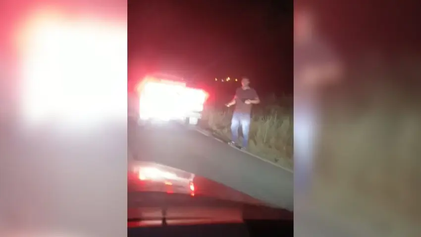Şanlıurfa’da engelli aileye silahlı saldırı: Önlerini kesip darp ettiler! haberinin görseli