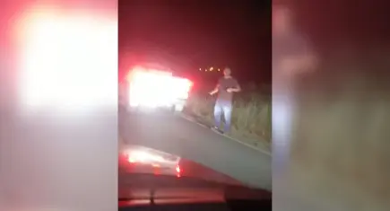 Şanlıurfa’da engelli aileye silahlı saldırı: Önlerini kesip darp ettiler!