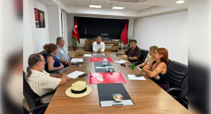 CHP İzmir kentin turizm sorunları için komisyon kurdu