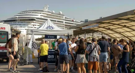 İzmir yılın ilk yarısında 583 bin yabancı ziyaretçiyi ağırladı
