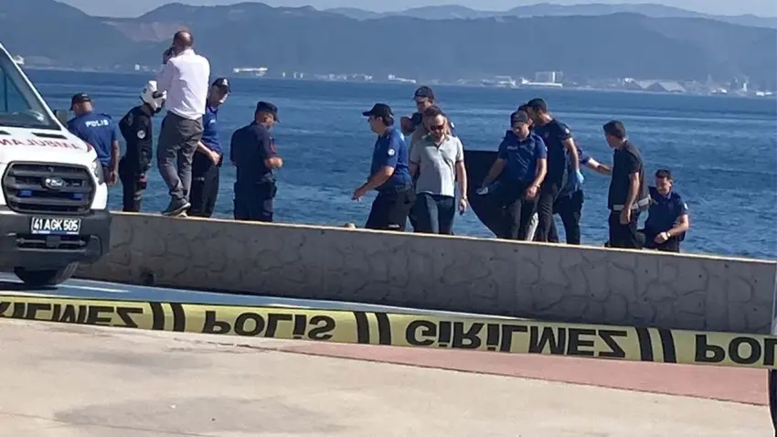 Kocaeli'de denizden 1 saat arayla 3 ceset çıkarıldı! haberinin görseli