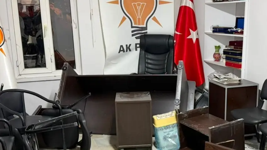 Kütahya’da AK Parti İlçe binasına saldırı haberinin görseli