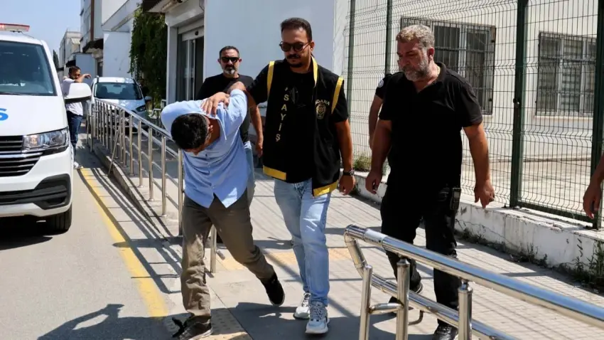 40 milyon liralık alacak dehşeti: Baba ile oğlu öldüren eski ortak tutuklandı haberinin görseli