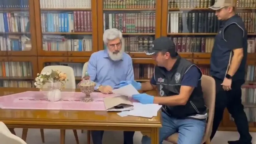 Alparslan Kuytul suç örgütü operasyonu: Şifreli binalardan deliller kaçırıldı haberinin görseli