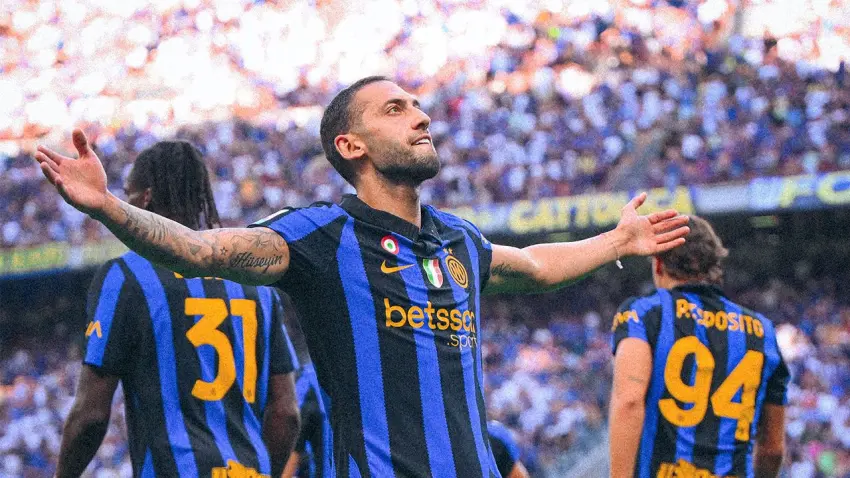 Inter lige hızlı başladı! Hakan Çalhanoğlu golünü attı, Monza’yı 4-1 mağlup etti haberinin görseli