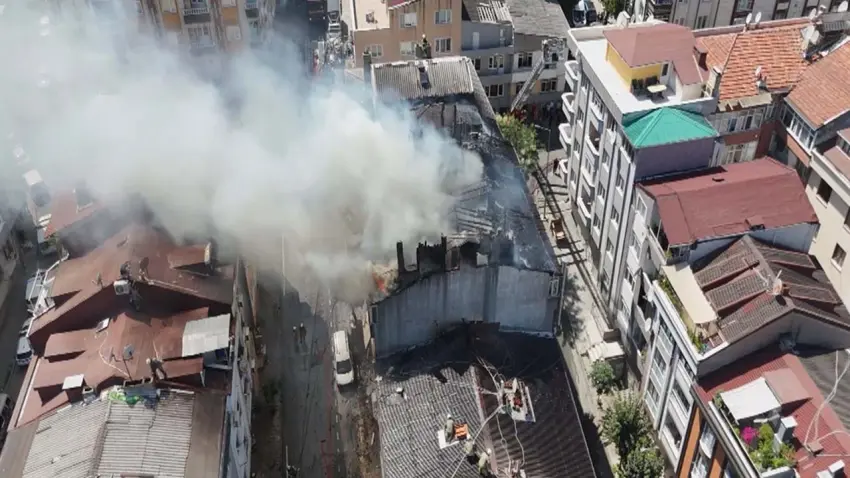 4 katlı binada çıkan yangın söndürüldü: 1 ölü haberinin görseli