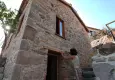 Bergama'da tarihi yapılar öğrencilerin emeğiyle yeniden canlanıyor