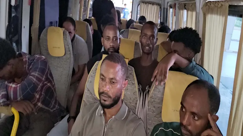 Edirne'de minibüste kaçak göçmen operasyonu haberinin görseli