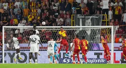 Göztepe evinde yıkıldı