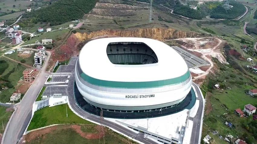 Kocaelispor - Amed SK maçına dev güvenlik önlemi: 1.800 personel sahada haberinin görseli