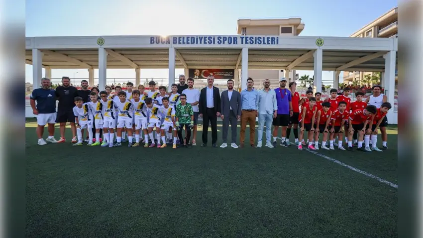 Buca’da Zafer Kupası heyecanı: 16 takım şampiyonluk için sahada haberinin görseli