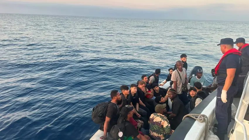 İzmir'de 44 düzensiz göçmen yakalandı haberinin görseli