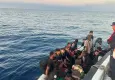 İzmir'de 44 düzensiz göçmen yakalandı