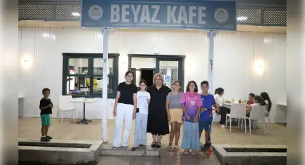Menderes’te yeni dönem hızlı başladı: Beyaz Kafe yeniden hizmette