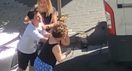 Şişli’de okul kimliği kavgası: Anne, üvey kızı ve oğlu sokakta birbirine girdi