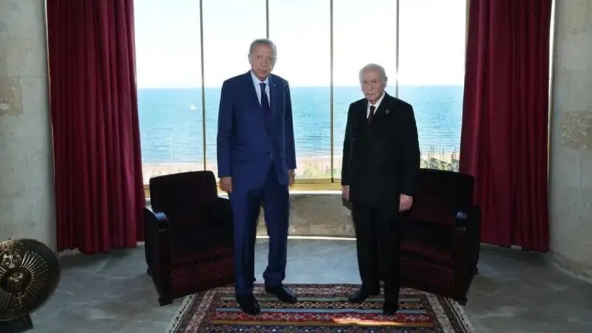 Ahlat’ta liderler zirvesi: Cumhurbaşkanı Erdoğan’dan  Bahçeli’ye ziyaret haberinin görseli