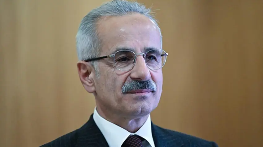 Bakan Uraloğlu müjdeyi verdi: Antalya-Alanya arası 36 dakikaya düşüyor! haberinin görseli