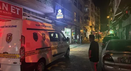 İzmir'de silahlı kavgada yaralanan kişi hastanede hayatını kaybetti