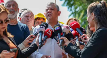 Özel'den yargı kararlarına sert tepki: Son günde tiyatro oyununu tamamladılar"